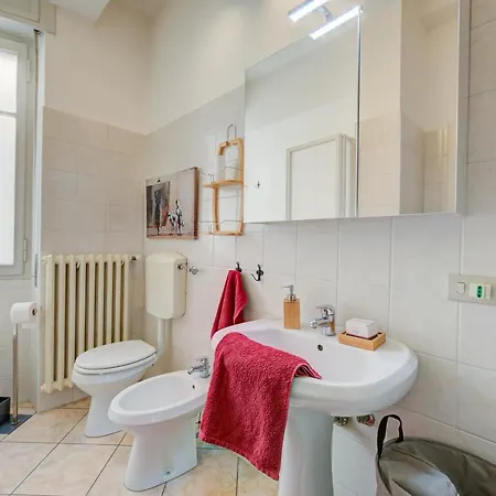 Apartment Casa Rachele 2br In Centre With Balcony - Happy Stresa
